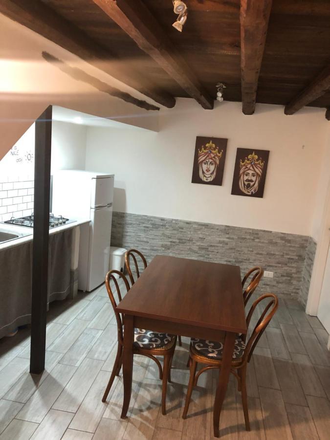 La Casetta Del Borgo Palermo Esterno foto